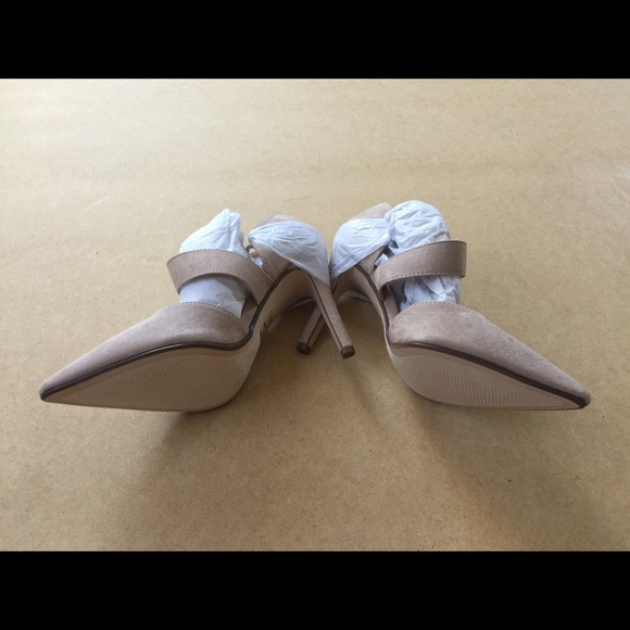 SOLD - Picture 3 of 4